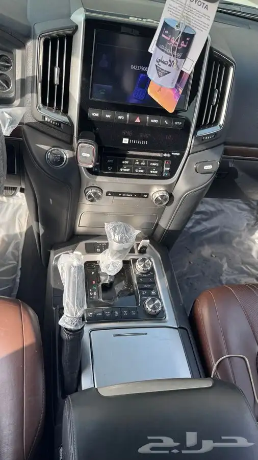 لاندكروزر VXS 13