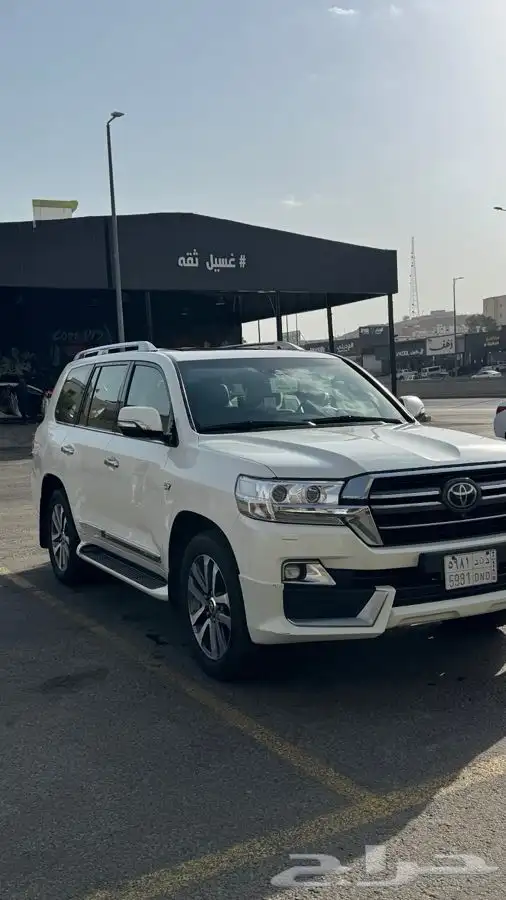 لاندكروزر VXS 14