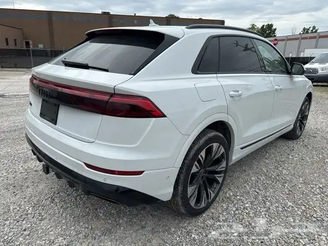 اودي 2024 premium plus Q8 بسعر مميز 3