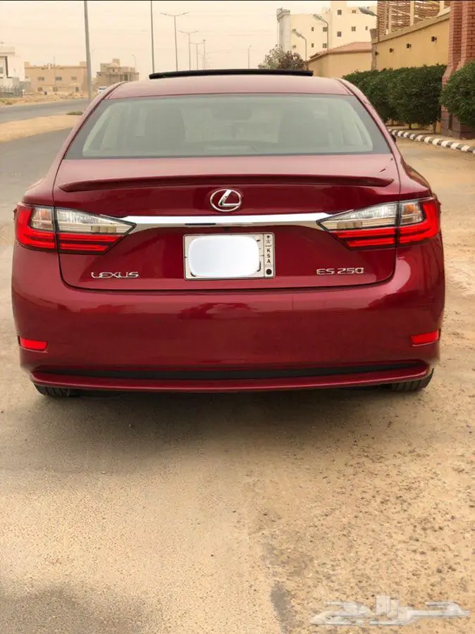 لكزس ES 5