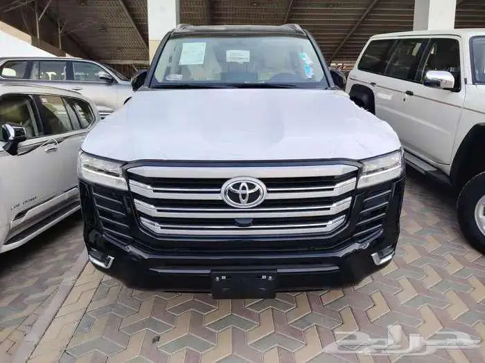 تويوتا لاند كروزر GXR4 اصفار سعودي 2024 5
