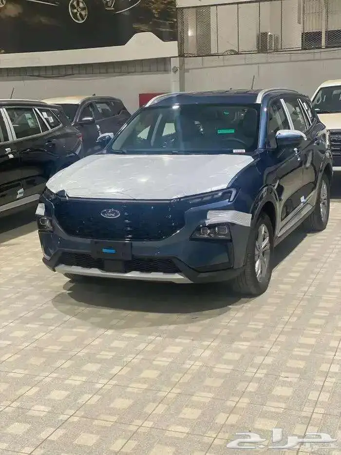 فورد تيرتوري امبيانتي موديل 2025 16