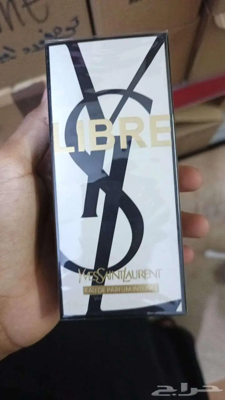 عطور 18