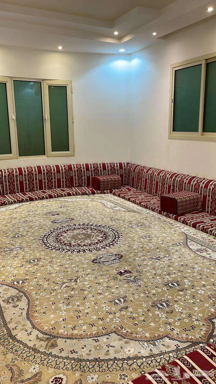 للايجار السنوي دور أرضي مؤثث في حي المونسية   عرض H1107 0