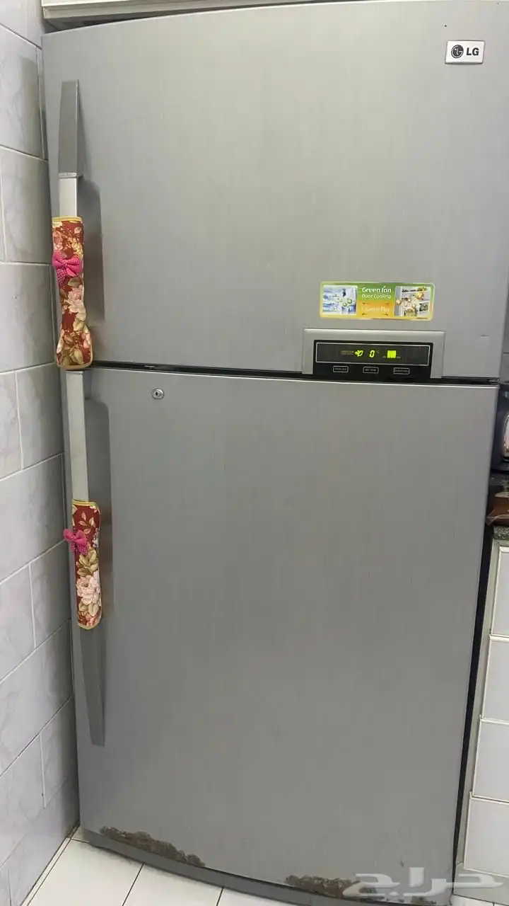 ثلاجة Lg ب800 ريال 1