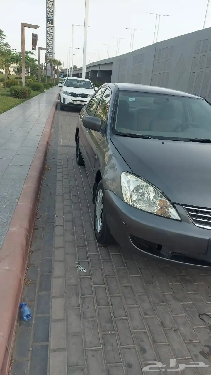 متسوبيشي لانسر 2011 للبيع 7