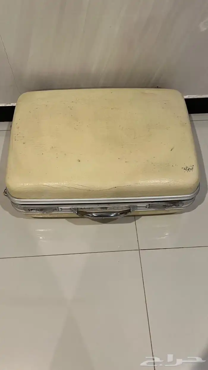 شنطه تراث قديمه 2