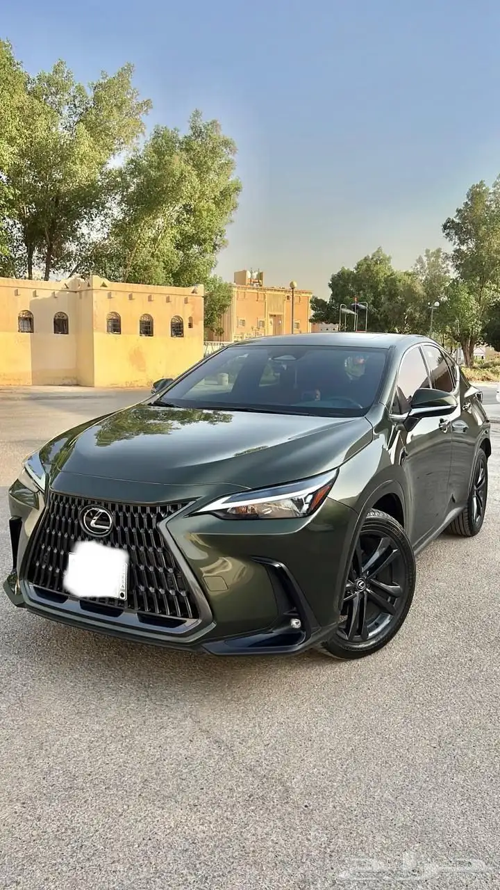 لكزس NX موديل 2024 3