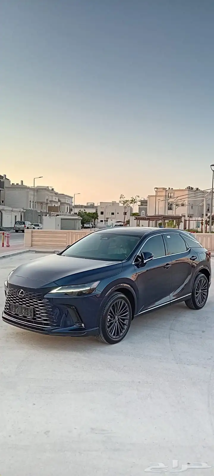 لكزس ار اكس 350 3