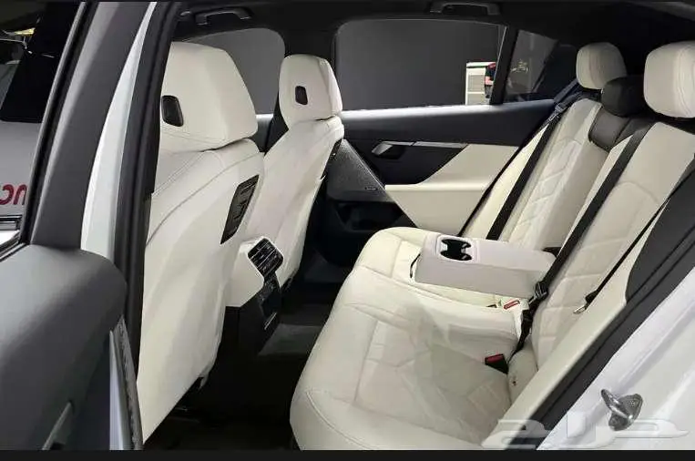 520i 2024 BMW 10
