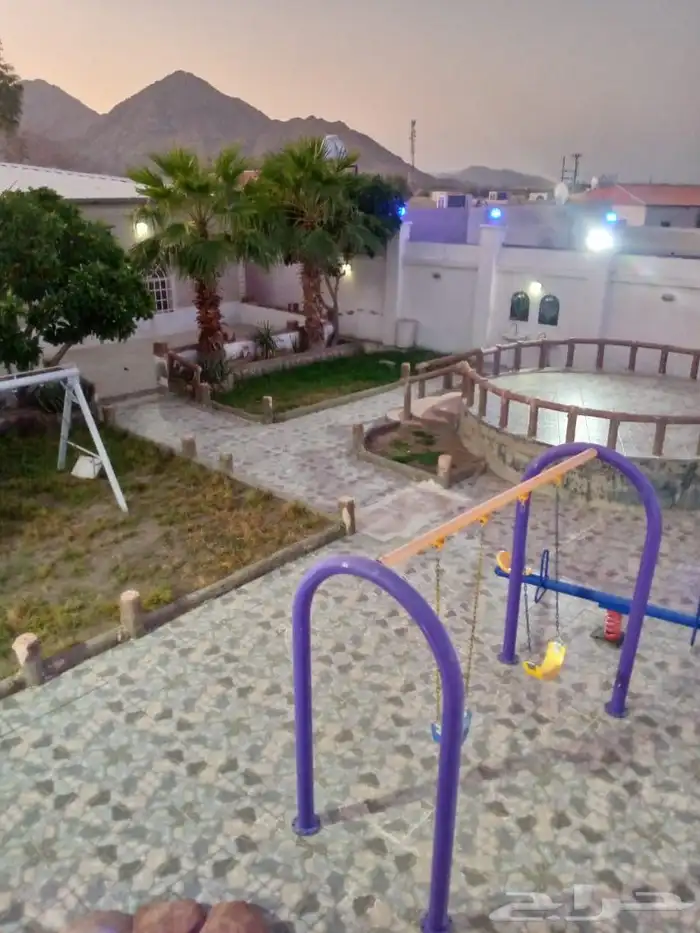 استراحة قسمين للبيع 16