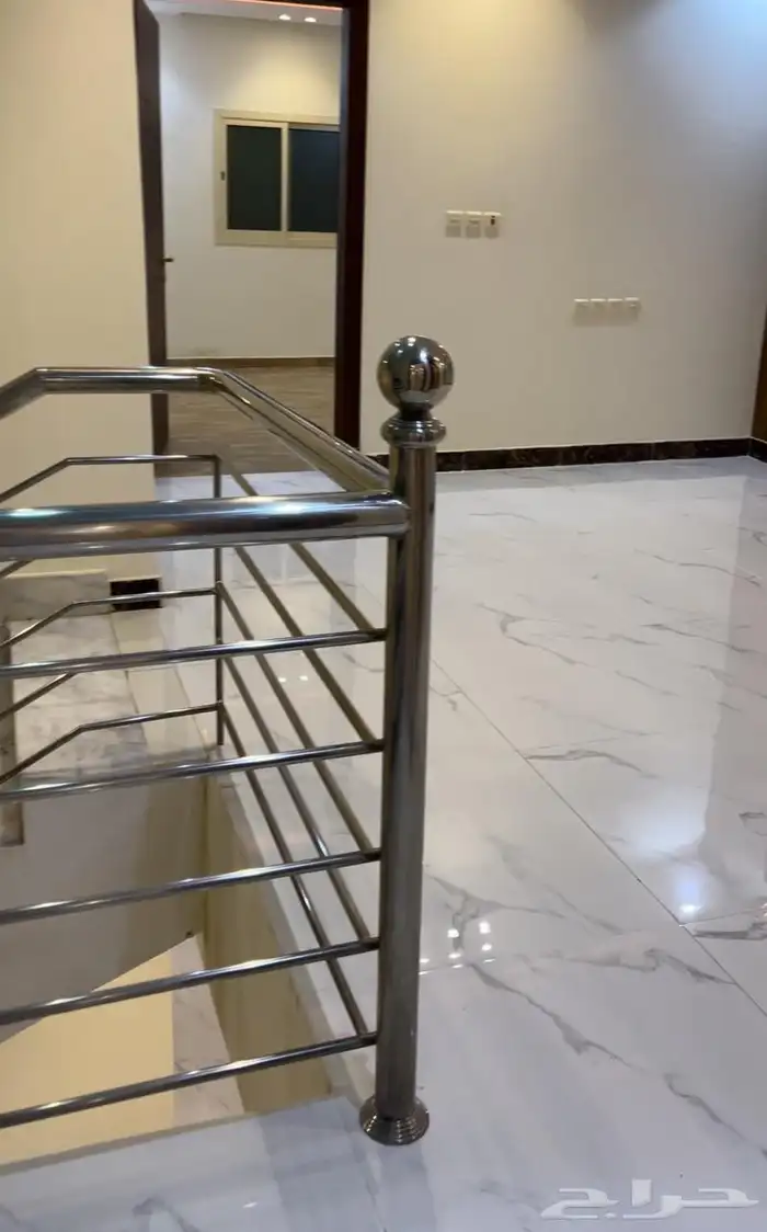 فيلا للايجار بحي عكاظ الرياض 8