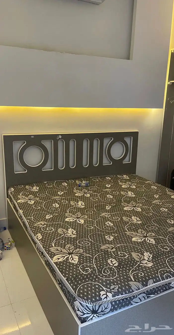 سرير نوم بحاله ممتازه 0