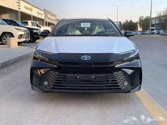 تويوتا كامري E PLUS ومتوفر جميع الفئات سعودي2025كاش او اقساط 3