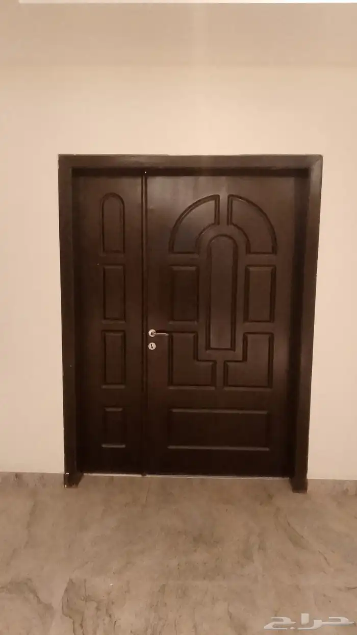 بيع مستلزمات ومواد مفكوكه بعنايه من برج تجاري 0