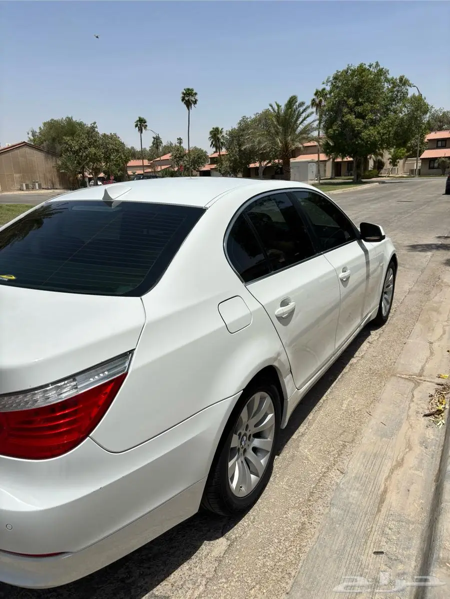 2010 BMW 520i 2