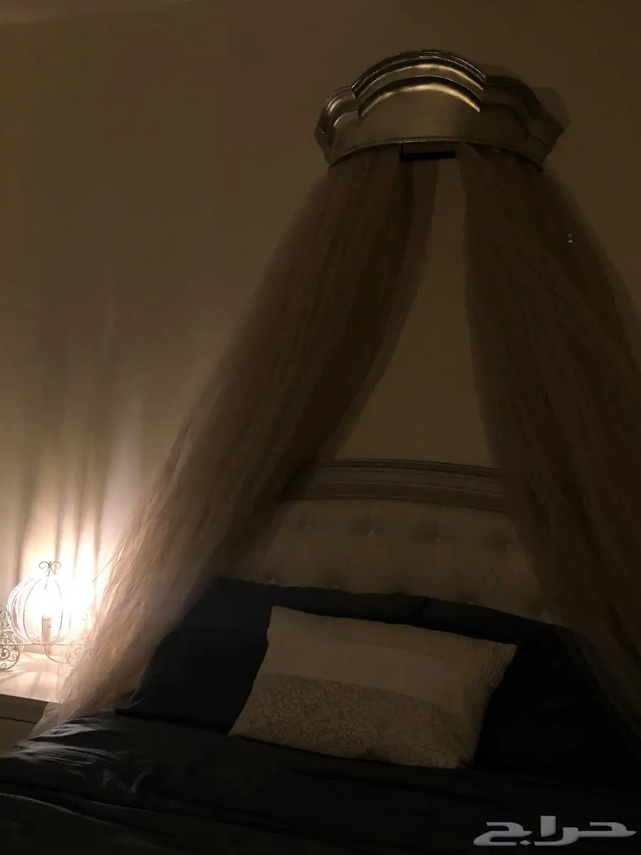سرير بنات من بوتري بارن pottery barn bed 0