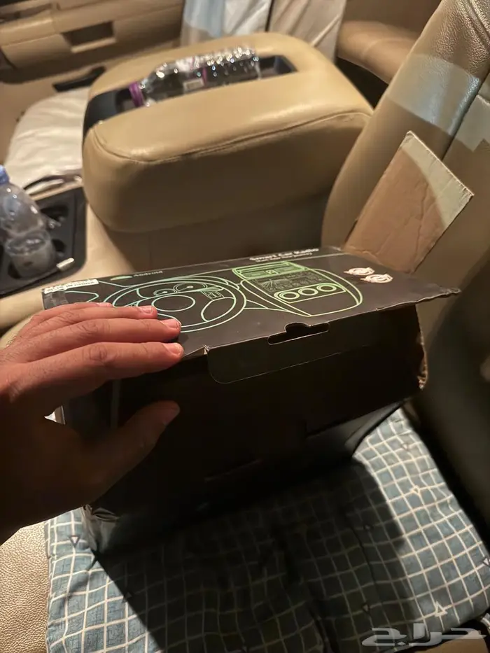 للبيع شاشة تركب على جميع السيارات 1