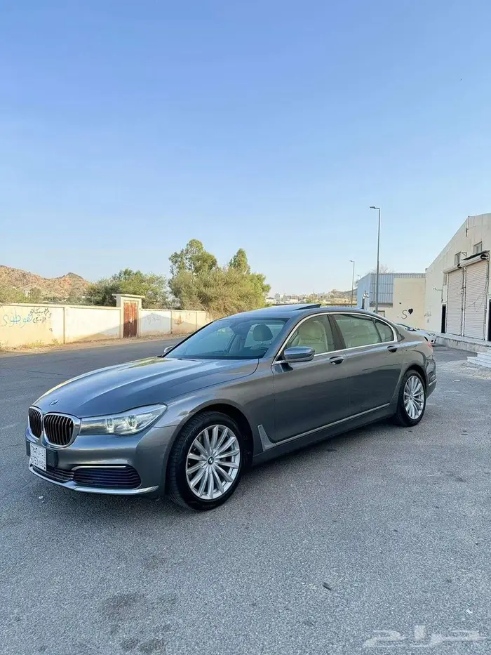للبيع BMW 2017 مصينة صيانة شاملة ثاني مالك 34