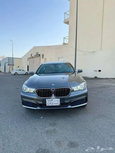 للبيع BMW 2017 مصينة صيانة شاملة ثاني مالك 33