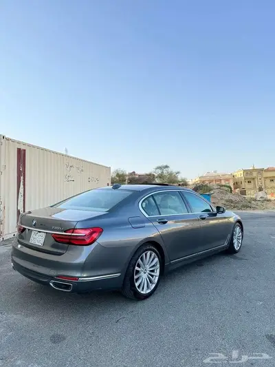 للبيع BMW 2017 مصينة صيانة شاملة ثاني مالك 31