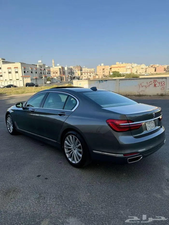 للبيع BMW 2017 مصينة صيانة شاملة ثاني مالك 28