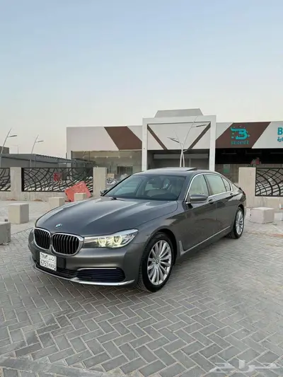 للبيع BMW 2017 مصينة صيانة شاملة ثاني مالك 26
