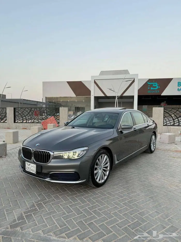 للبيع BMW 2017 مصينة صيانة شاملة ثاني مالك 26