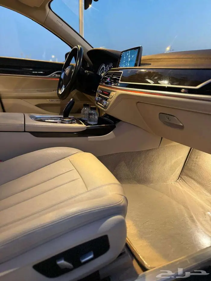 للبيع BMW 2017 مصينة صيانة شاملة ثاني مالك 18
