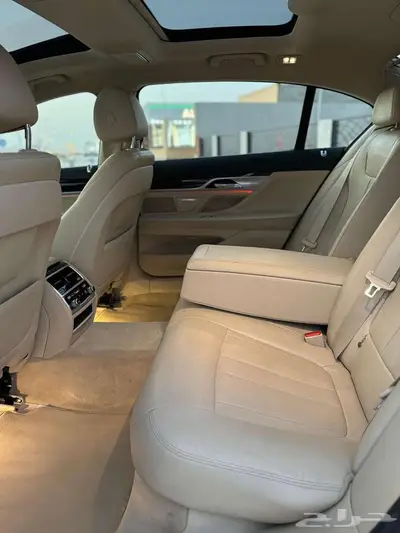 للبيع BMW 2017 مصينة صيانة شاملة ثاني مالك 7