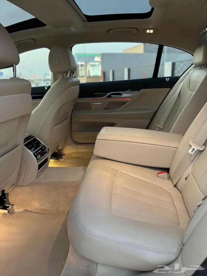 للبيع BMW 2017 مصينة صيانة شاملة ثاني مالك 7