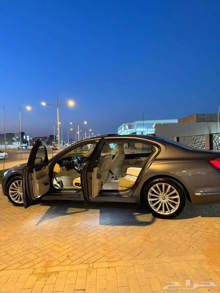 للبيع BMW 2017 مصينة صيانة شاملة ثاني مالك 0