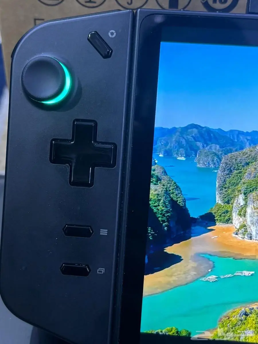 لينوفو ليجن قو Lenovo legion go 4