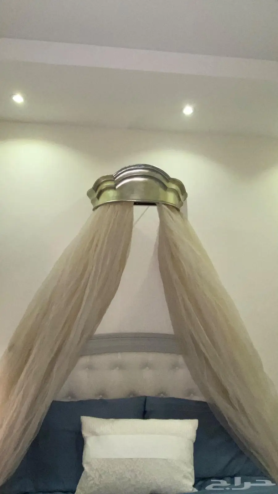 سرير بنات من بوتري بارن pottery barn bed 4