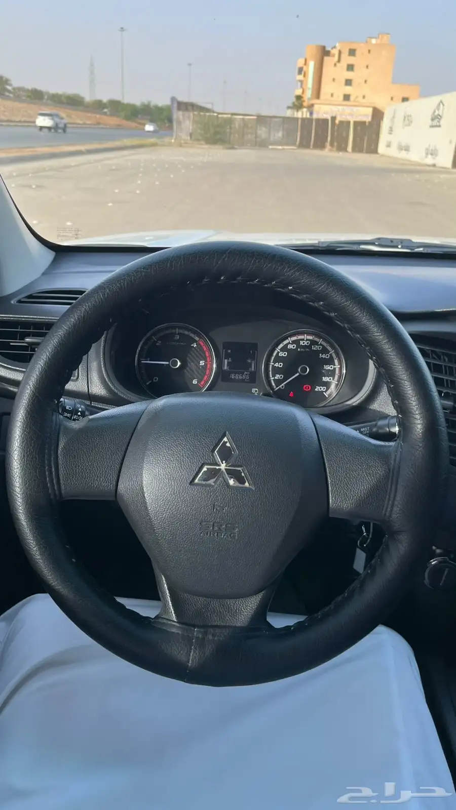 ميتسوبيشي L200 4
