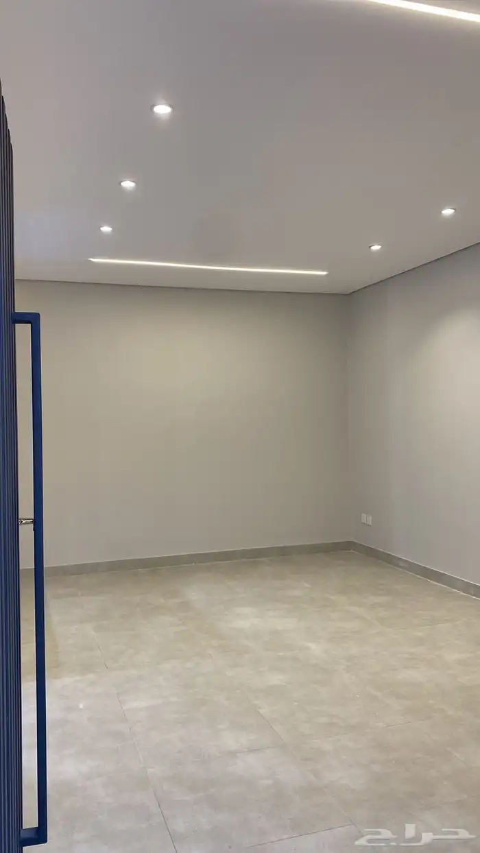 شقه ( استديو ) مع حوش بحي النهضة 0