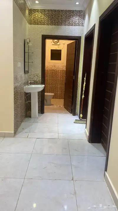 شقه للايجار 4 غرف و غرفتين حي الصواري ابحر 6