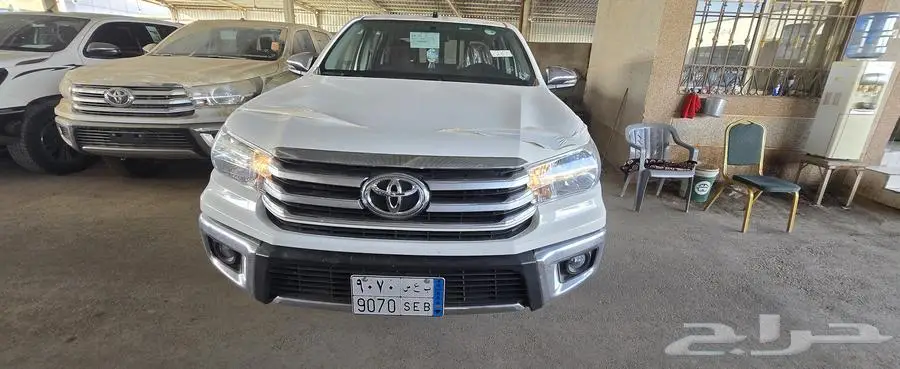 هايلوكس بنزين عداد 900 كيلو 2025 1