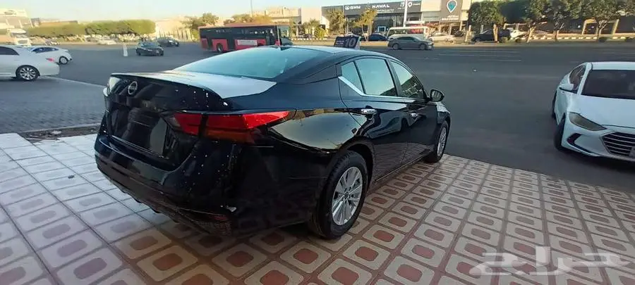 نيسان التيما S ستاندر 2025 4