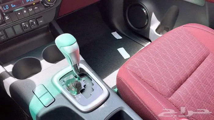 هايلوكس غمارتين S-GLX 4 4 اوتوماتيك 2.4 ديزل 2025 8