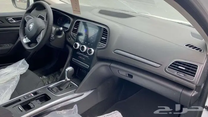 رينو ميجان نص فل 2024 16