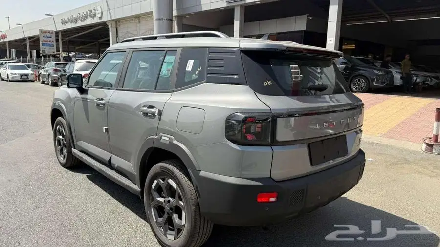 جيتور T1 لاكجري 2025 9