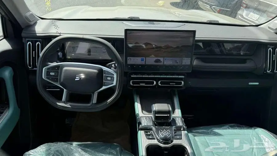 جيتور T1 لاكجري 2025 16