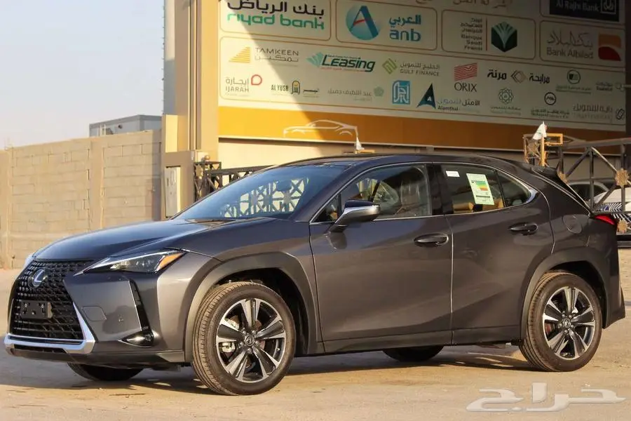 لكزس - UX300 Ch هايبرد - 2025 - خليجي - فل كامل 3