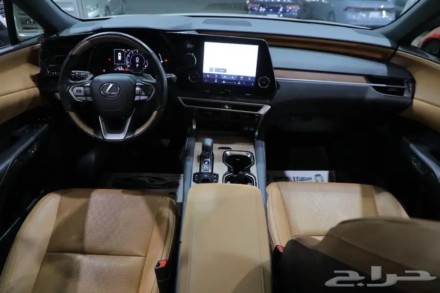 ليكزس RX 350 AA فتحة سقف جلد اربعة سلندر موديل 2024 12