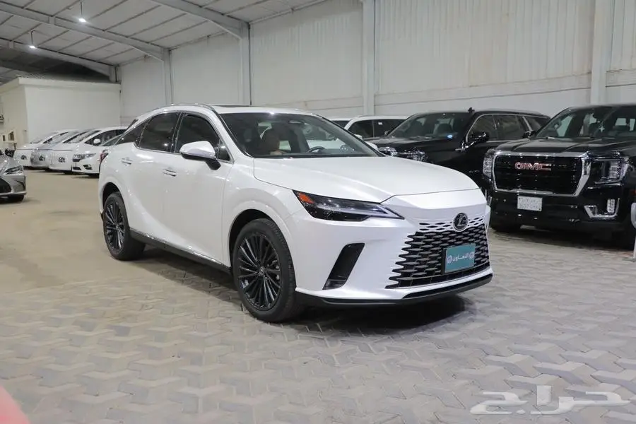 ليكزس RX 350 AA فتحة سقف جلد اربعة سلندر موديل 2024 0