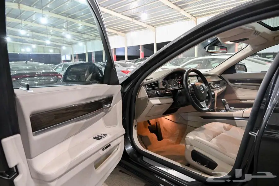 B.M.W 730 LI 2013 11