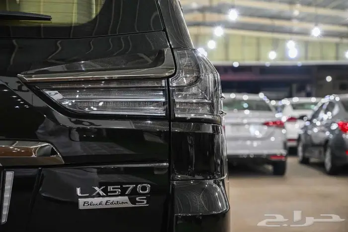 لكزس LX570 2020 بلاك اديشين 3