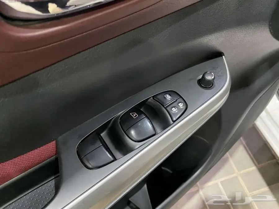 نيسان نافارا 2016 ابيض ماشيه 65000كم 24