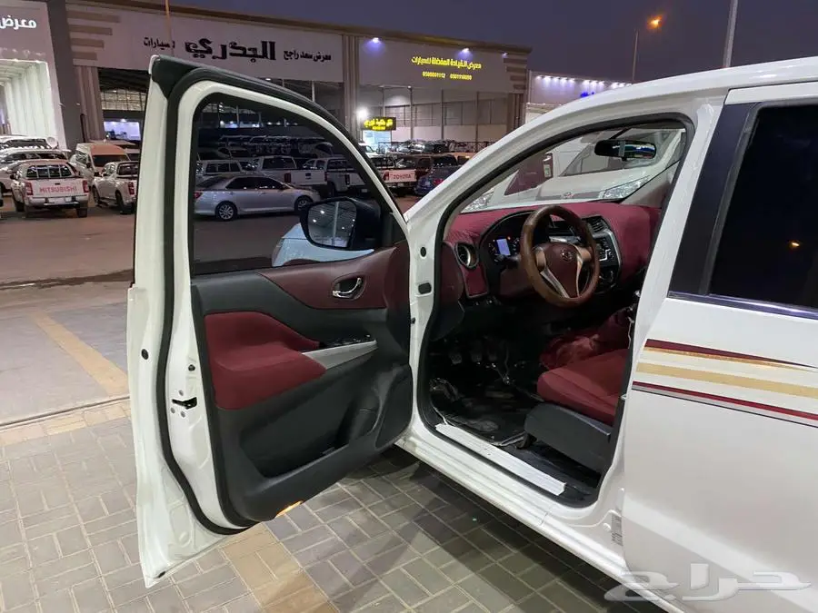 نيسان نافارا 2016 ابيض ماشيه 65000كم 25